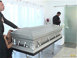 Akira Lane rammed by a funeral director